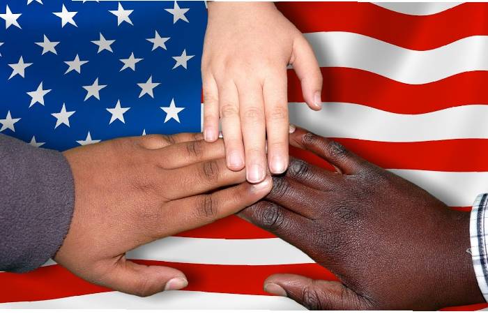 US Bill Seeks Automatic Work Rights For H-1B Visa Holders' Spouse, Children
